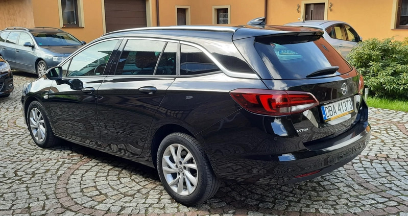 Opel Astra cena 42900 przebieg: 114000, rok produkcji 2017 z Kalety małe 407